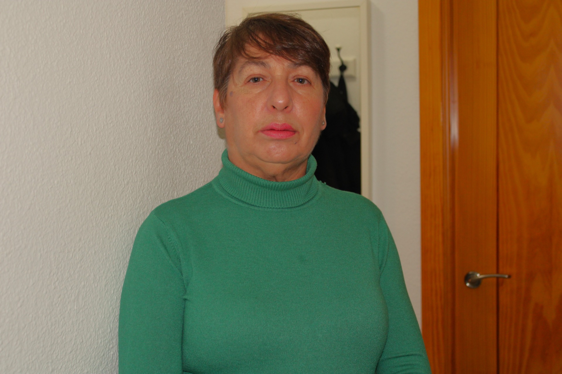 Manuela Ramos García en el pasillo de su casa. Foto tomada por María Bazo Ramos